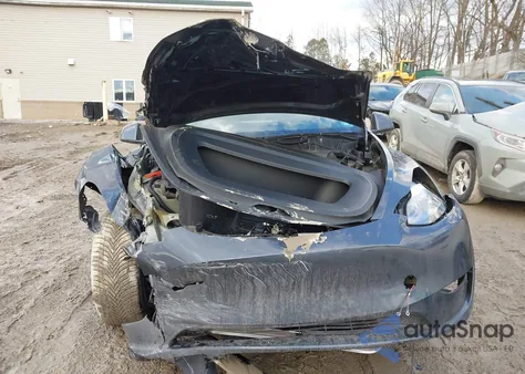 2023 Tesla Model Y Awd/Long Range Dual Motor All-Wheel Drive из США, поврежденный, VIN 7SAYGDEE0PF862336